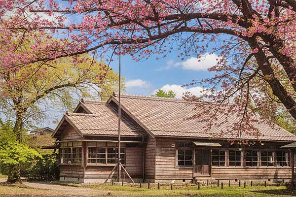 外山牧場の歴史