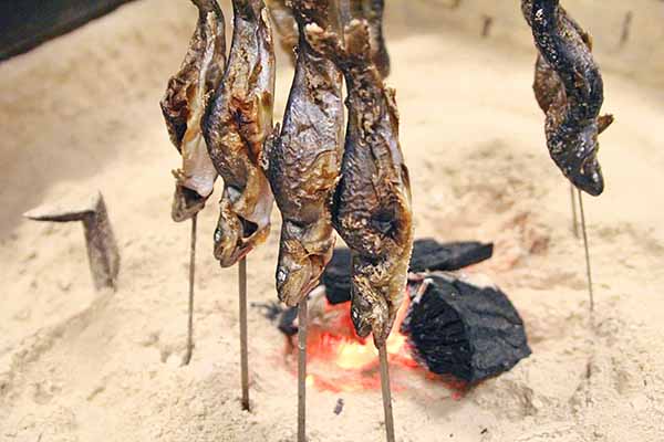 イワナの塩焼き